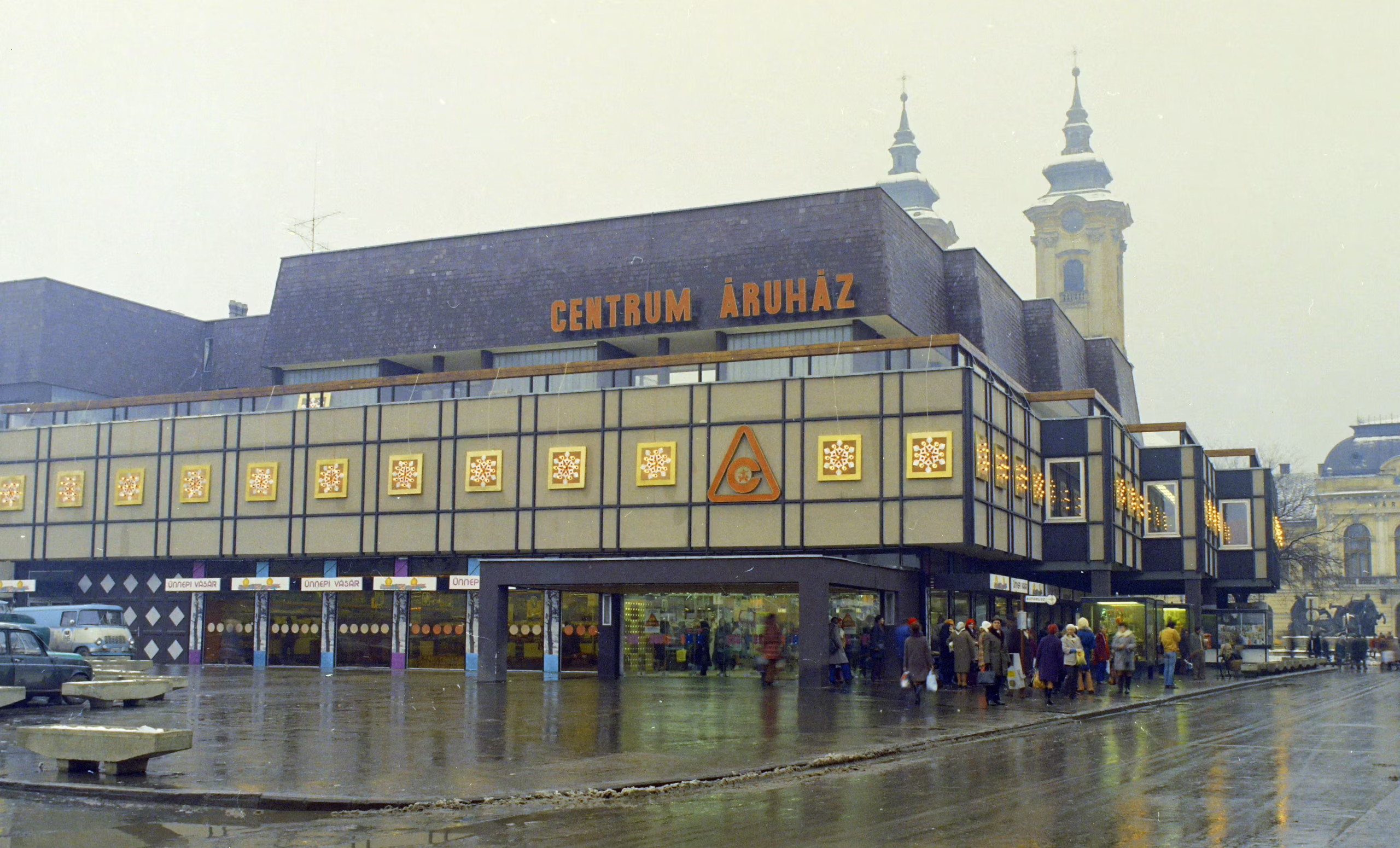 A kárpittisztítás Egerben és környékén keresett szolgáltatás. Az Oxy&fresh rendszeresen végez ezen a területen tisztítást.